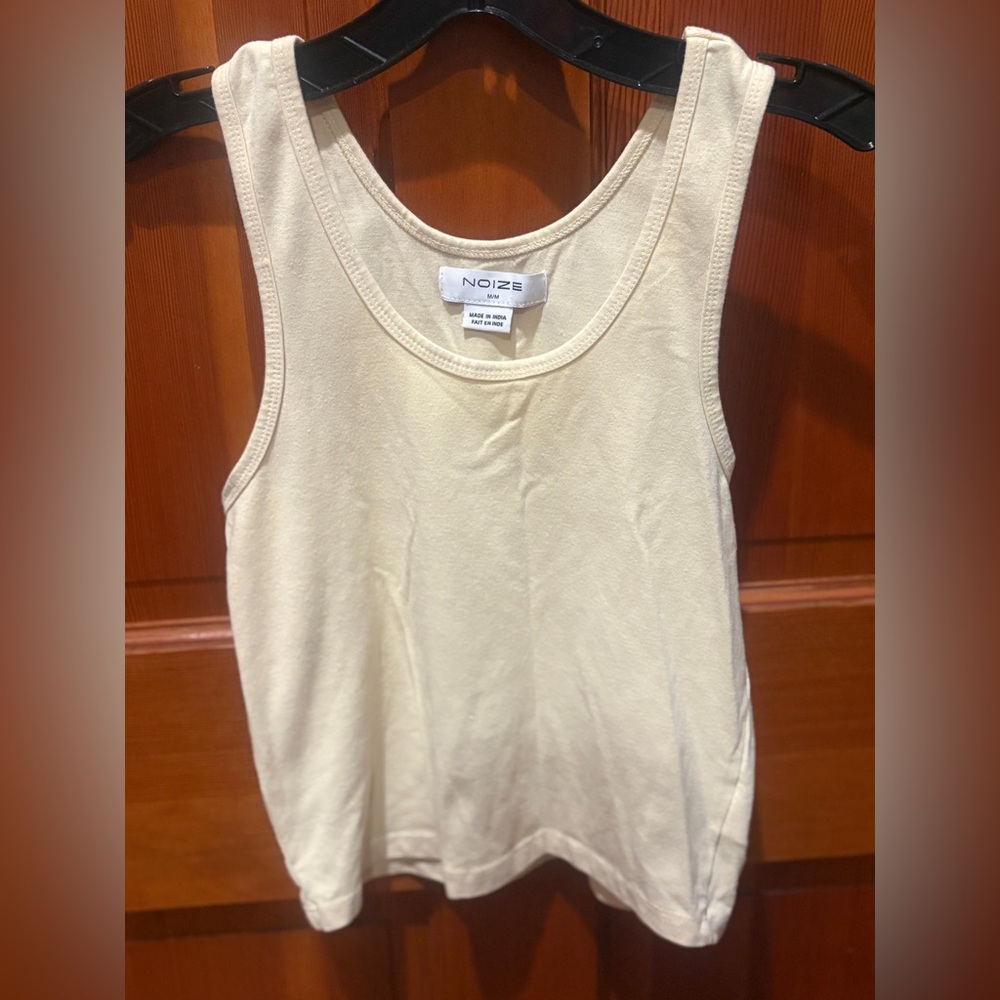 Noize Desi Scoop Neck Crop Tank Top